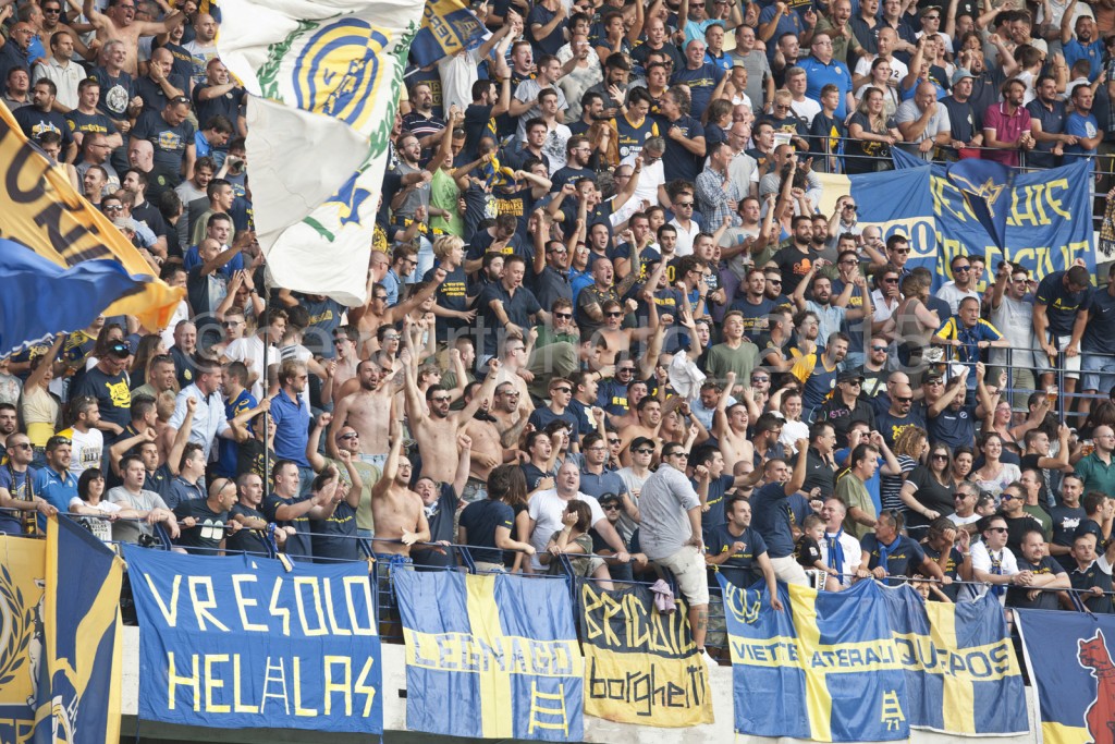 curva esulta (2)