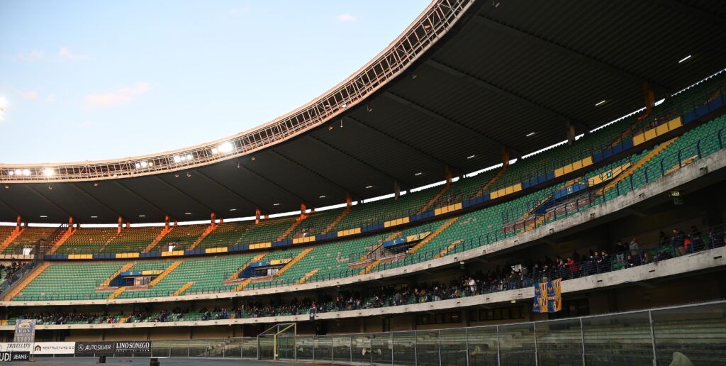 curva hellas